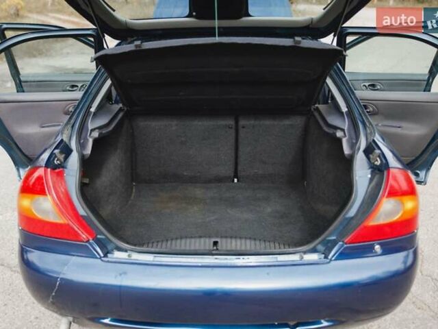 Форд Мондео 1998 в Кременчуге на Automoto.ua Синий Форд Мондео, объемом двигателя 1.8 л и пробегом 234 тыс. км за 3500 $, фото 15 на Automoto.ua