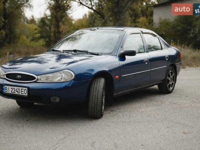 Форд Мондео 1998 в Кременчуге на Automoto.ua Синий Форд Мондео, объемом двигателя 1.8 л и пробегом 234 тыс. км за 3500 $, фото 9 на Automoto.ua