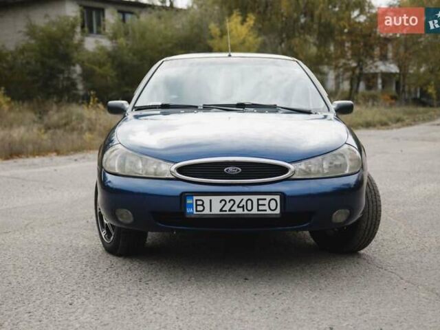 Форд Мондео 1998 в Кременчуге на Automoto.ua Синий Форд Мондео, объемом двигателя 1.8 л и пробегом 234 тыс. км за 3500 $, фото 1 на Automoto.ua