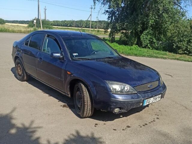 Синій Форд Мондео, об'ємом двигуна 1.8 л та пробігом 280 тис. км за 999 $, фото 10 на Automoto.ua