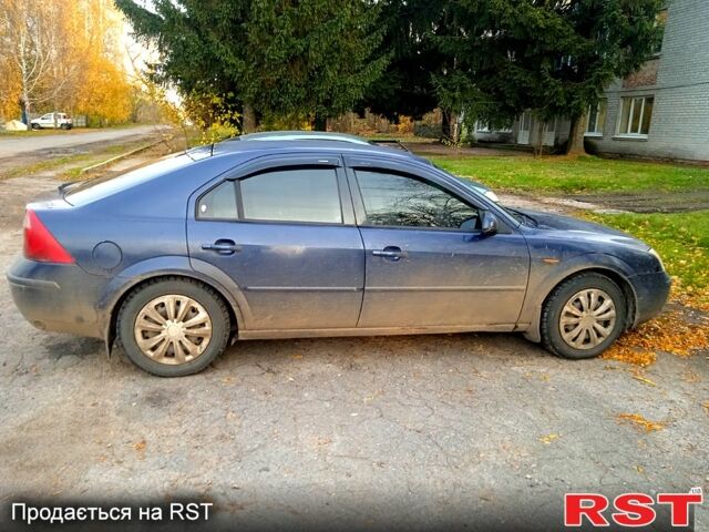 Синий Форд Мондео, объемом двигателя 1.8 л и пробегом 330 тыс. км за 3800 $, фото 3 на Automoto.ua