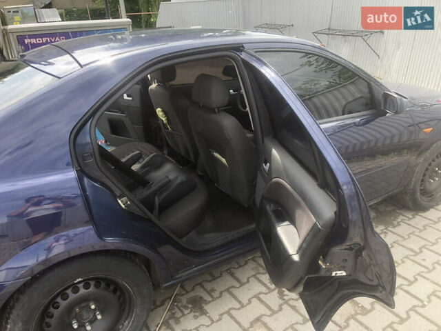 Форд Мондео 2001 у Чернівцях на Automoto.ua Синій Форд Мондео, об'ємом двигуна 1.8 л та пробігом 270 тис. км за 3200 $, фото 5 на Automoto.ua