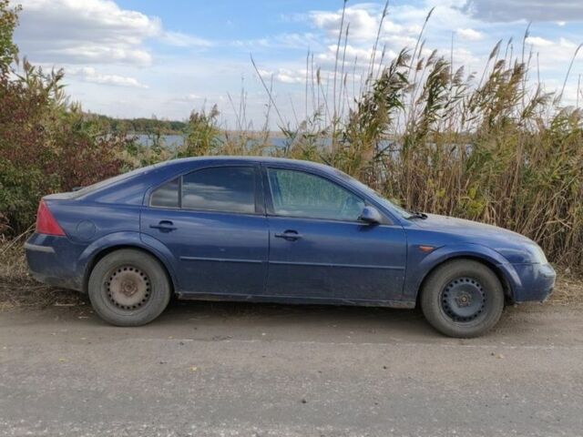 Синій Форд Мондео, об'ємом двигуна 1.8 л та пробігом 280 тис. км за 999 $, фото 7 на Automoto.ua