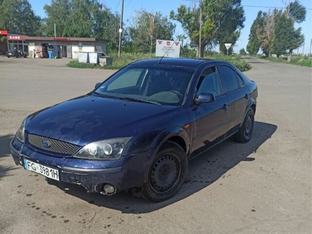 Синій Форд Мондео, об'ємом двигуна 1.8 л та пробігом 280 тис. км за 999 $, фото 9 на Automoto.ua