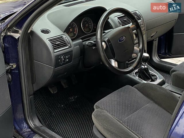 Синій Форд Мондео, об'ємом двигуна 1.8 л та пробігом 160 тис. км за 2999 $, фото 23 на Automoto.ua