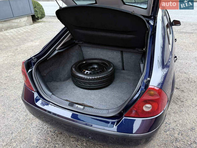 Синий Форд Мондео, объемом двигателя 2 л и пробегом 323 тыс. км за 3600 $, фото 7 на Automoto.ua