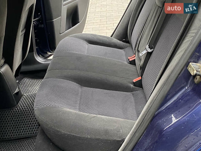 Синій Форд Мондео, об'ємом двигуна 1.8 л та пробігом 160 тис. км за 2999 $, фото 34 на Automoto.ua