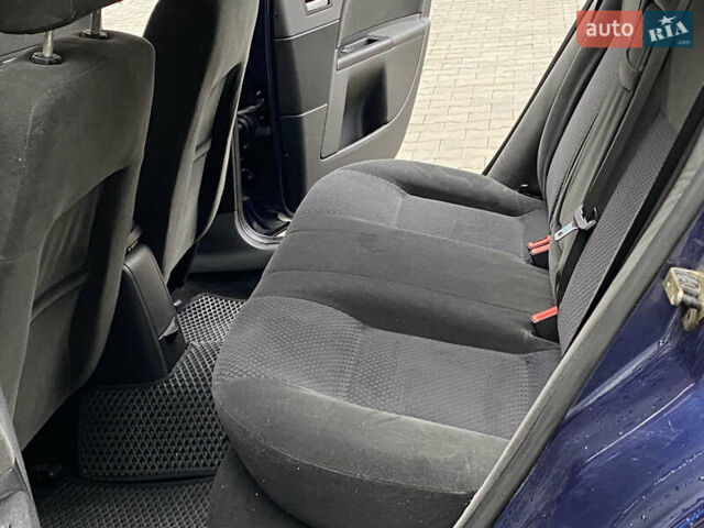 Синій Форд Мондео, об'ємом двигуна 1.8 л та пробігом 160 тис. км за 2999 $, фото 35 на Automoto.ua