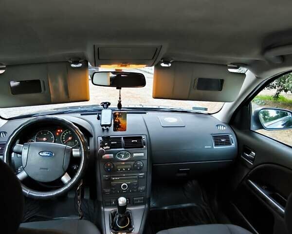 Синий Форд Мондео, объемом двигателя 2 л и пробегом 250 тыс. км за 5200 $, фото 10 на Automoto.ua