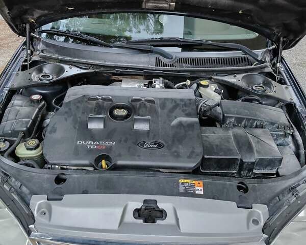 Синий Форд Мондео, объемом двигателя 2 л и пробегом 250 тыс. км за 5200 $, фото 13 на Automoto.ua