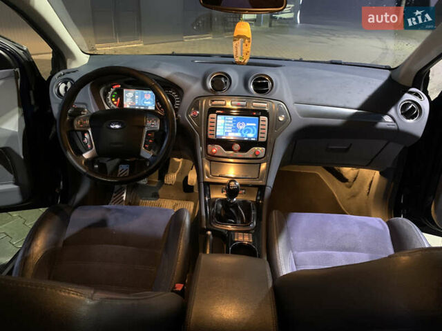 Форд Мондео 2007 в Дрогобыче на Automoto.ua Синий Форд Мондео, объемом двигателя 2.52 л и пробегом 240 тыс. км за 4900 $, фото 26 на Automoto.ua