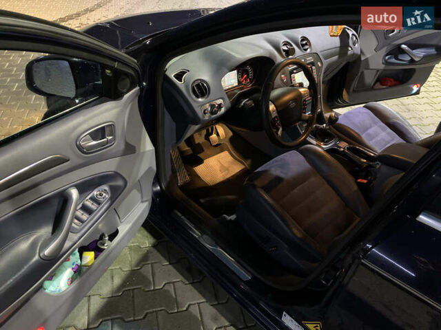 Форд Мондео 2007 в Дрогобыче на Automoto.ua Синий Форд Мондео, объемом двигателя 2.52 л и пробегом 240 тыс. км за 4900 $, фото 27 на Automoto.ua