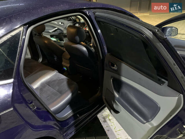 Форд Мондео 2007 в Дрогобыче на Automoto.ua Синий Форд Мондео, объемом двигателя 2.52 л и пробегом 240 тыс. км за 4900 $, фото 24 на Automoto.ua