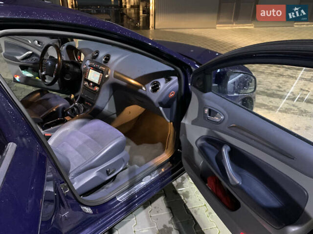 Форд Мондео 2007 в Дрогобыче на Automoto.ua Синий Форд Мондео, объемом двигателя 2.52 л и пробегом 240 тыс. км за 4900 $, фото 25 на Automoto.ua