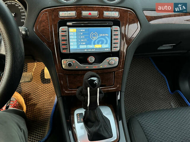 Синий Форд Мондео, объемом двигателя 2 л и пробегом 303 тыс. км за 5250 $, фото 15 на Automoto.ua