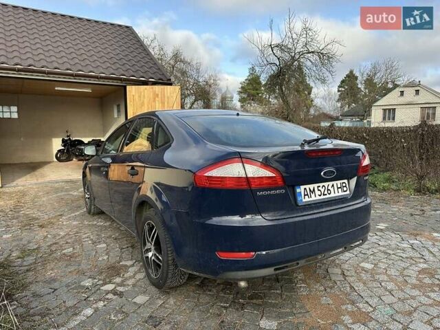 Синий Форд Мондео, объемом двигателя 1.8 л и пробегом 256 тыс. км за 7000 $, фото 4 на Automoto.ua