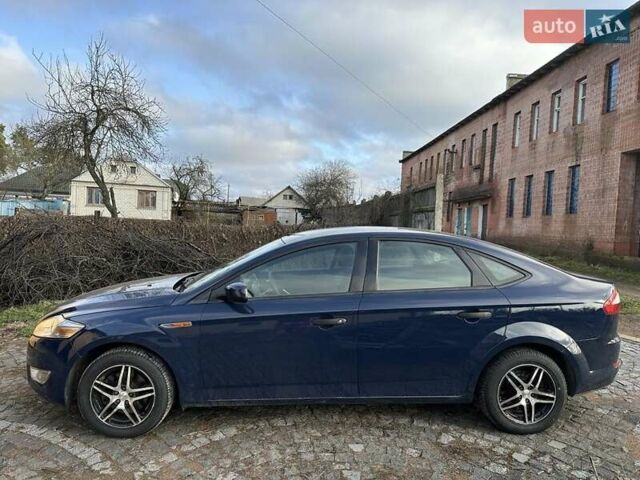Синий Форд Мондео, объемом двигателя 1.8 л и пробегом 256 тыс. км за 7000 $, фото 6 на Automoto.ua