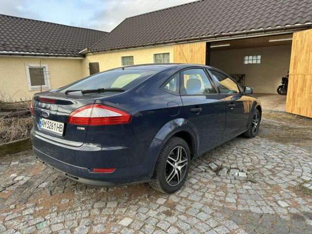 Синий Форд Мондео, объемом двигателя 1.8 л и пробегом 256 тыс. км за 7000 $, фото 3 на Automoto.ua