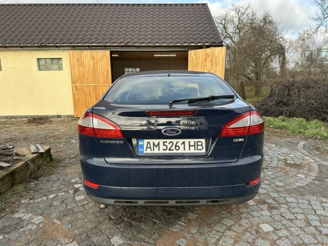 Синий Форд Мондео, объемом двигателя 1.8 л и пробегом 256 тыс. км за 7000 $, фото 4 на Automoto.ua