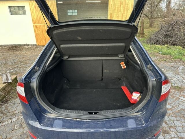 Синий Форд Мондео, объемом двигателя 1.8 л и пробегом 256 тыс. км за 7000 $, фото 11 на Automoto.ua