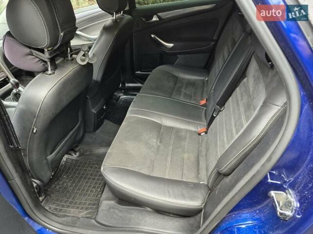 Синій Форд Мондео, об'ємом двигуна 1.6 л та пробігом 219 тис. км за 9500 $, фото 8 на Automoto.ua