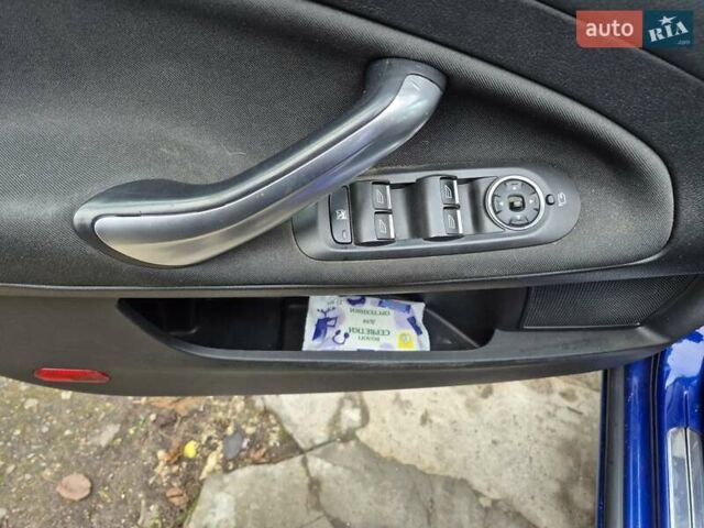 Синій Форд Мондео, об'ємом двигуна 1.6 л та пробігом 219 тис. км за 9500 $, фото 11 на Automoto.ua