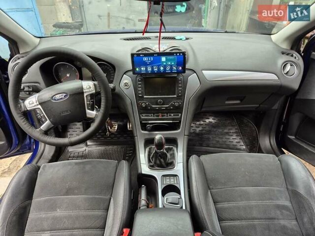 Синій Форд Мондео, об'ємом двигуна 1.6 л та пробігом 219 тис. км за 9500 $, фото 7 на Automoto.ua