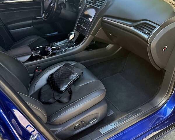 Синій Форд Мондео, об'ємом двигуна 2 л та пробігом 190 тис. км за 17000 $, фото 12 на Automoto.ua