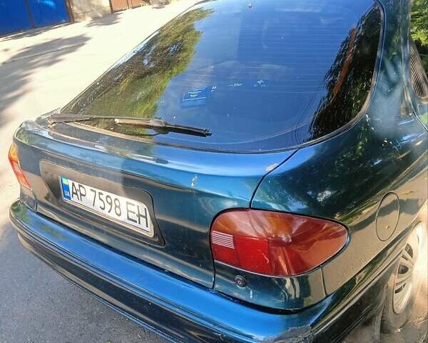 Зеленый Форд Мондео, объемом двигателя 1.8 л и пробегом 300 тыс. км за 1200 $, фото 3 на Automoto.ua