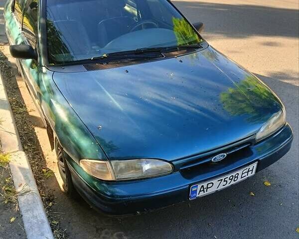 Зеленый Форд Мондео, объемом двигателя 1.8 л и пробегом 300 тыс. км за 1200 $, фото 1 на Automoto.ua