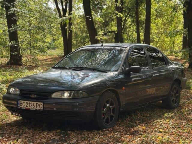 Зелений Форд Мондео, об'ємом двигуна 2 л та пробігом 420 тис. км за 1000 $, фото 1 на Automoto.ua