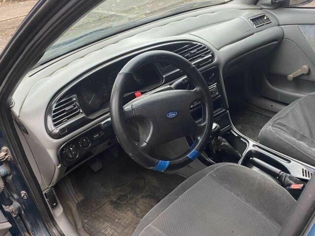 Зеленый Форд Мондео, объемом двигателя 0 л и пробегом 270 тыс. км за 2200 $, фото 2 на Automoto.ua