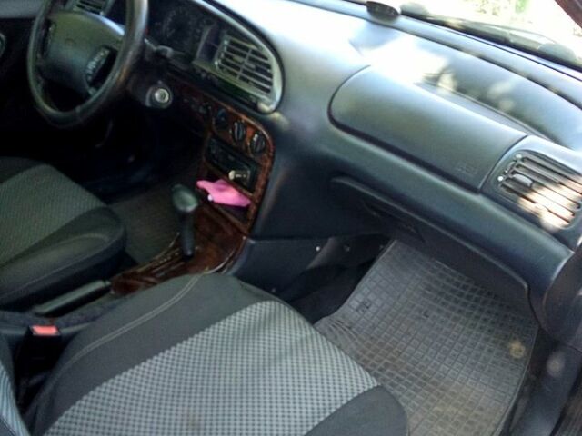 Зелений Форд Мондео, об'ємом двигуна 2 л та пробігом 353 тис. км за 1500 $, фото 4 на Automoto.ua