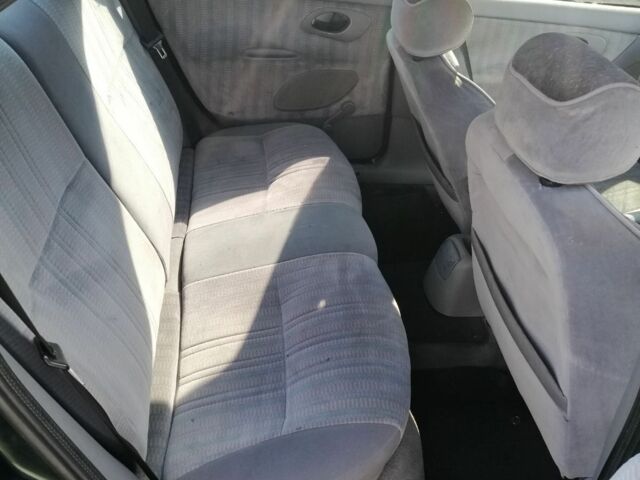 Форд Мондео 1994 в Черновцах на Automoto.ua Зеленый Форд Мондео, объемом двигателя 1.6 л и пробегом 300 тыс. км за 1200 $, фото 6 на Automoto.ua