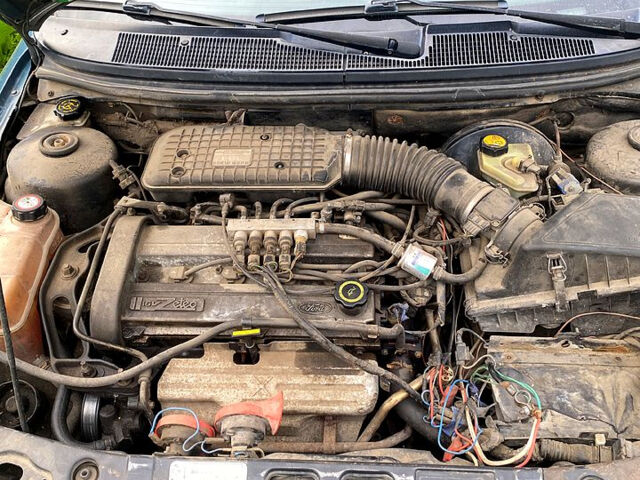 Зеленый Форд Мондео, объемом двигателя 1.6 л и пробегом 181 тыс. км за 1200 $, фото 6 на Automoto.ua