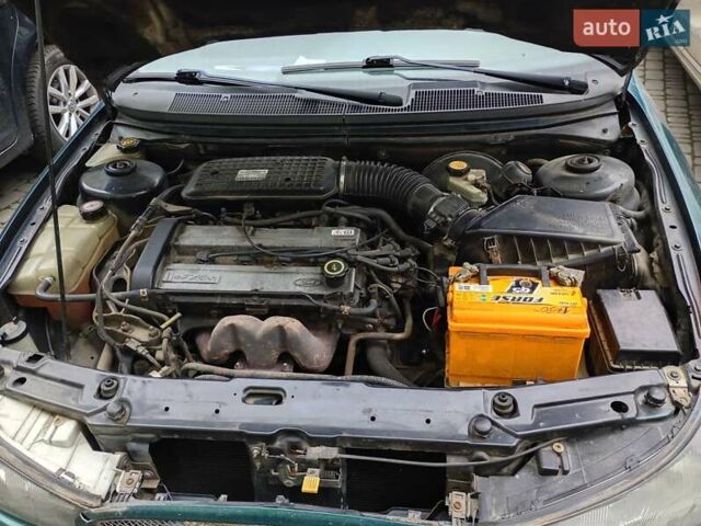 Зеленый Форд Мондео, объемом двигателя 1.8 л и пробегом 280 тыс. км за 1200 $, фото 3 на Automoto.ua