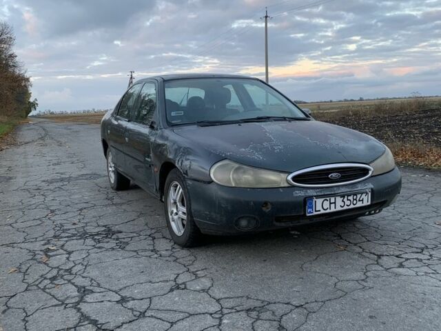 Форд Мондео 1997 в Глобино на Automoto.ua Зеленый Форд Мондео, объемом двигателя 1.8 л и пробегом 352 тыс. км за 720 $, фото 5 на Automoto.ua