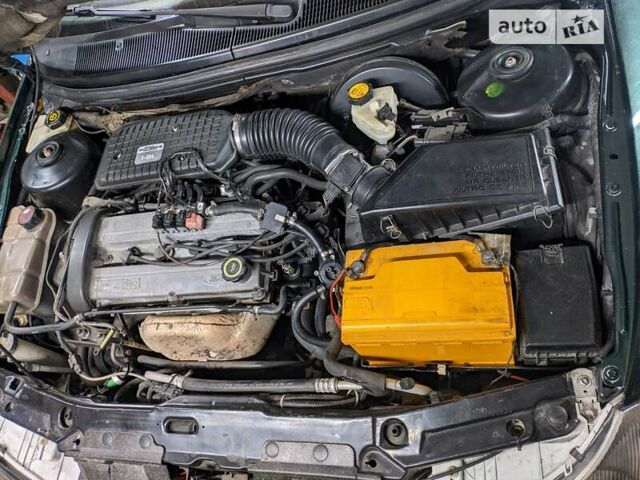 Зелений Форд Мондео, об'ємом двигуна 1.8 л та пробігом 400 тис. км за 2500 $, фото 5 на Automoto.ua