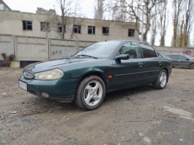 Зелений Форд Мондео, об'ємом двигуна 1.8 л та пробігом 439 тис. км за 2200 $, фото 1 на Automoto.ua