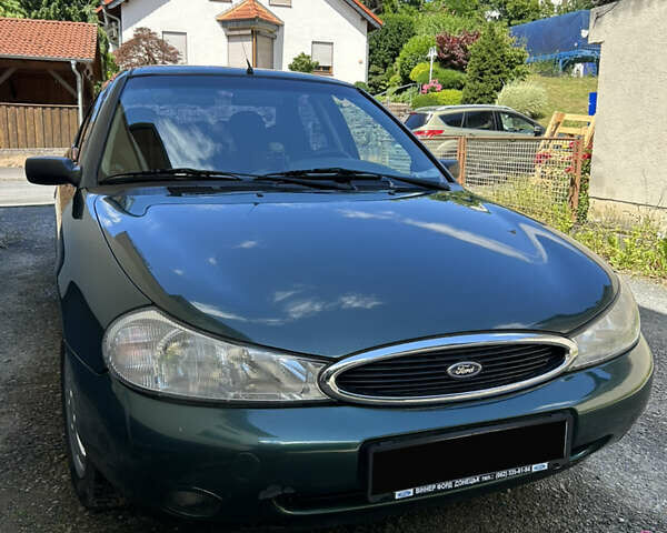 Зелений Форд Мондео, об'ємом двигуна 1.8 л та пробігом 124 тис. км за 2700 $, фото 9 на Automoto.ua