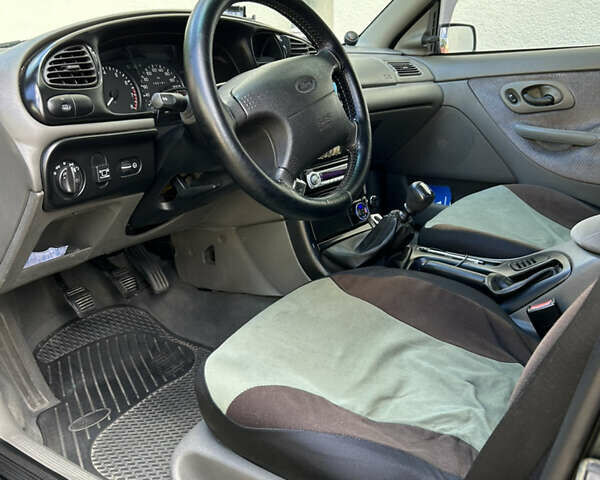 Зелений Форд Мондео, об'ємом двигуна 1.8 л та пробігом 124 тис. км за 2700 $, фото 4 на Automoto.ua