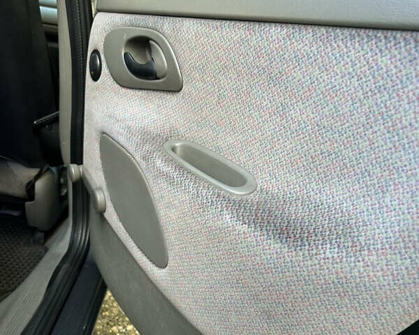 Зелений Форд Мондео, об'ємом двигуна 1.8 л та пробігом 124 тис. км за 2700 $, фото 6 на Automoto.ua