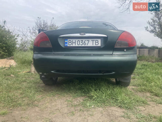 Зеленый Форд Мондео, объемом двигателя 1.8 л и пробегом 440 тыс. км за 3000 $, фото 5 на Automoto.ua