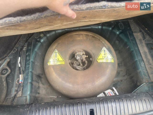 Зеленый Форд Мондео, объемом двигателя 1.8 л и пробегом 440 тыс. км за 3000 $, фото 4 на Automoto.ua