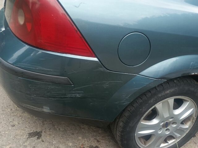 Форд Мондео 2003 в Черновцах на Automoto.ua Зеленый Форд Мондео, объемом двигателя 2 л и пробегом 320 тыс. км за 2300 $, фото 10 на Automoto.ua