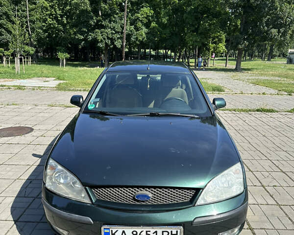 Зелений Форд Мондео, об'ємом двигуна 2 л та пробігом 229 тис. км за 3800 $, фото 1 на Automoto.ua