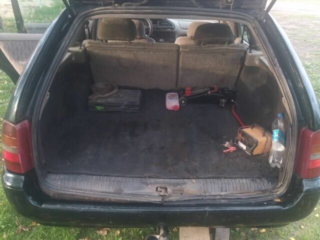 Зелений Форд Мондео, об'ємом двигуна 1.8 л та пробігом 300 тис. км за 1500 $, фото 5 на Automoto.ua