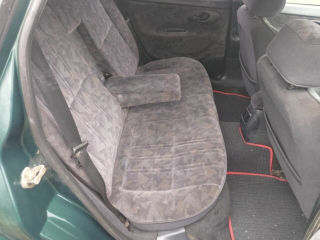 Зеленый Форд Мондео, объемом двигателя 1.8 л и пробегом 350 тыс. км за 985 $, фото 8 на Automoto.ua