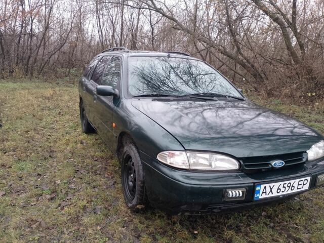 Зеленый Форд Мондео, объемом двигателя 1.8 л и пробегом 350 тыс. км за 985 $, фото 3 на Automoto.ua