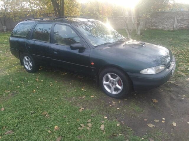 Зелений Форд Мондео, об'ємом двигуна 1.8 л та пробігом 300 тис. км за 1500 $, фото 4 на Automoto.ua